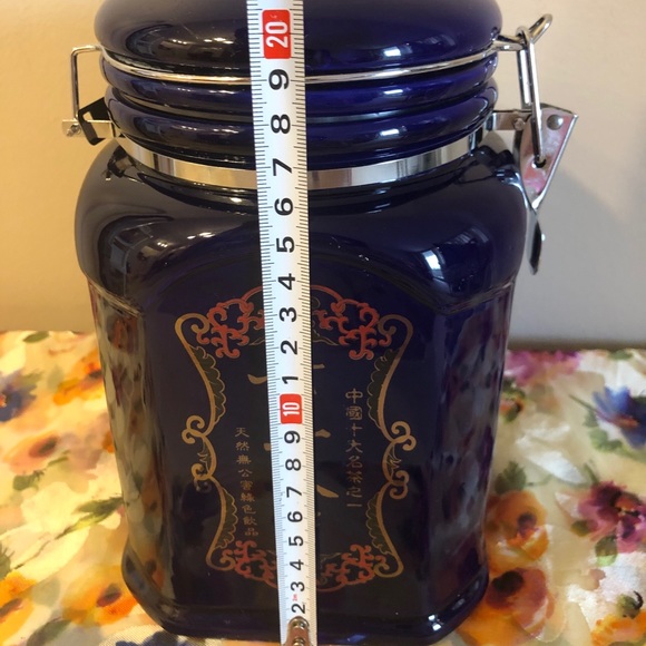 Unique Porcelain Storage Container - Picture 11 of 12